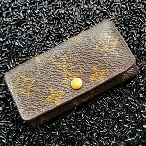 Louis Vuitton Key Holder